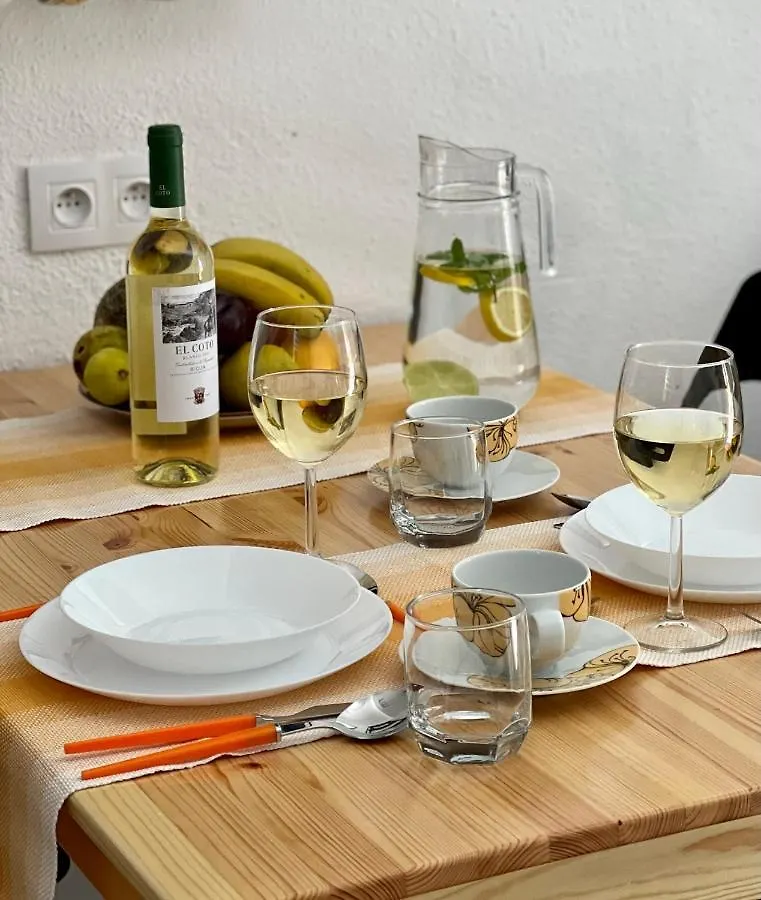 Paola Comfort Apartment Коста Калма Испания
