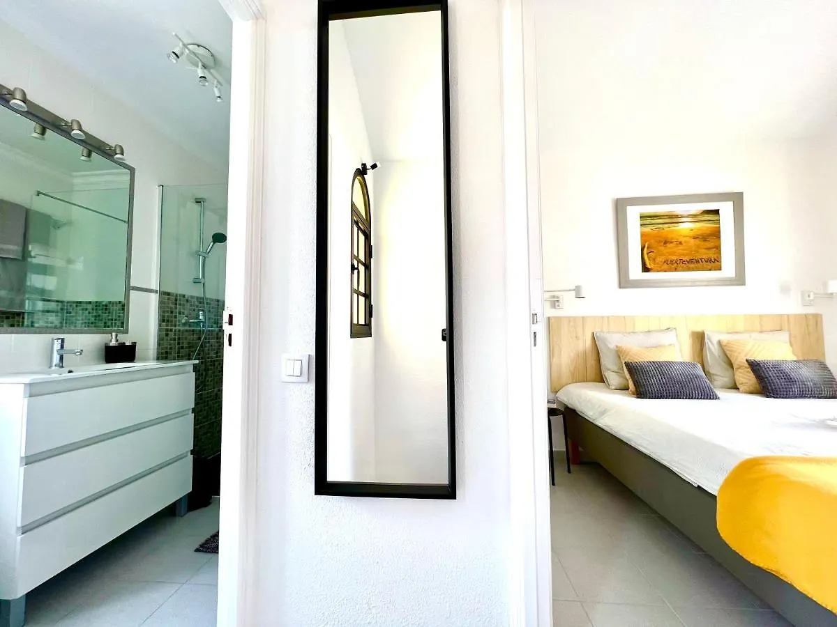 Paola Comfort Apartment Κόστα Κάλμα