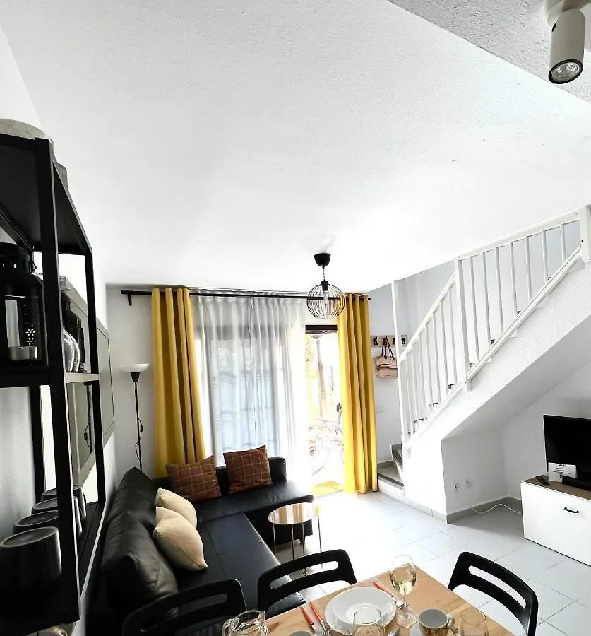 Paola Comfort Apartment Κόστα Κάλμα